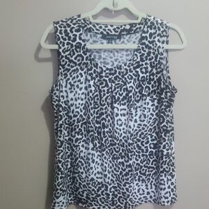 Jones Studio Chic Leopard Print  Sleeveless Top Size Medium Petite